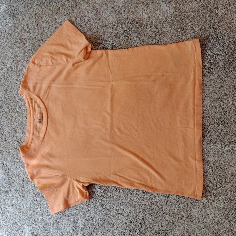 Like-new GAP organic cotton T-shirt size XS